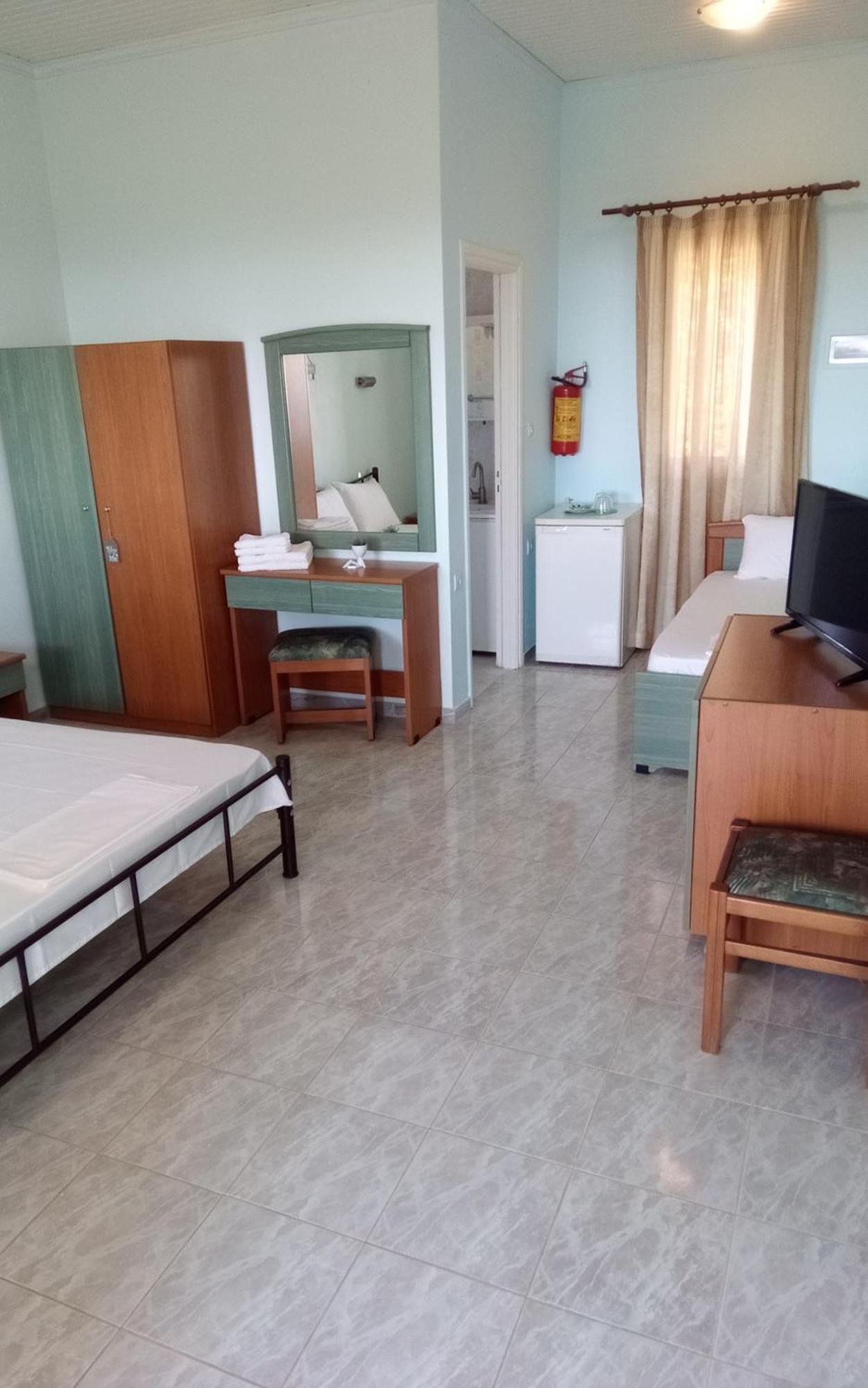Panorama Rooms Kastro-Kyllini Bagian luar foto